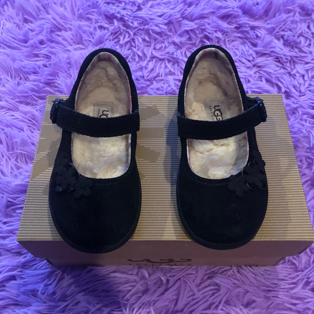 Ugg’s Australia Little Girls Shoes